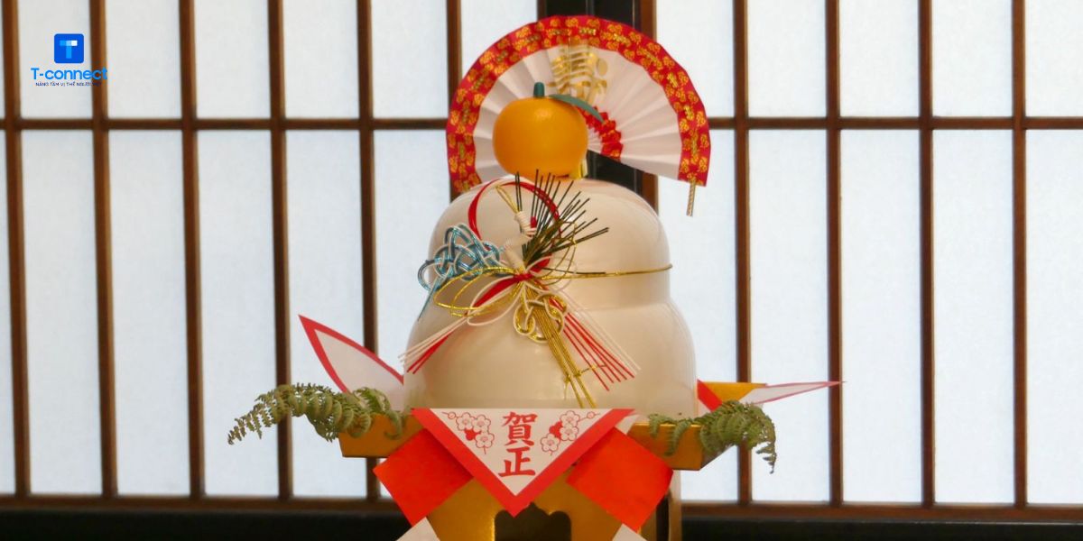 Bánh Mochi gương trong dịp tết truyền thống Nhật Bản
