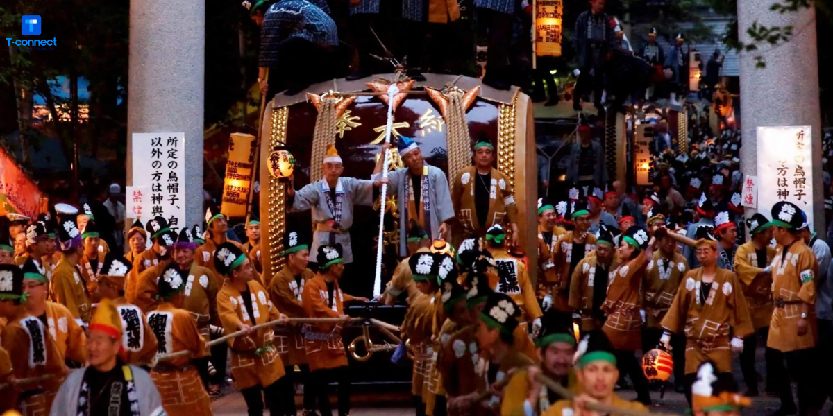 Lễ hội bóng tối Kurayami Matsuri đặc biệt ở Nhật.