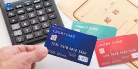Đăng ký thẻ trực tiếp tại ngân hàng tiện lợi cho việc hỗ trợ các thủ tục